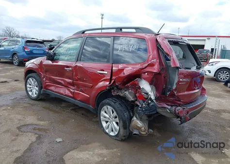 2011 Subaru Forester 2.5X Limited z USA, uszkodzony, nr VIN JF2SHBEC8BH776401